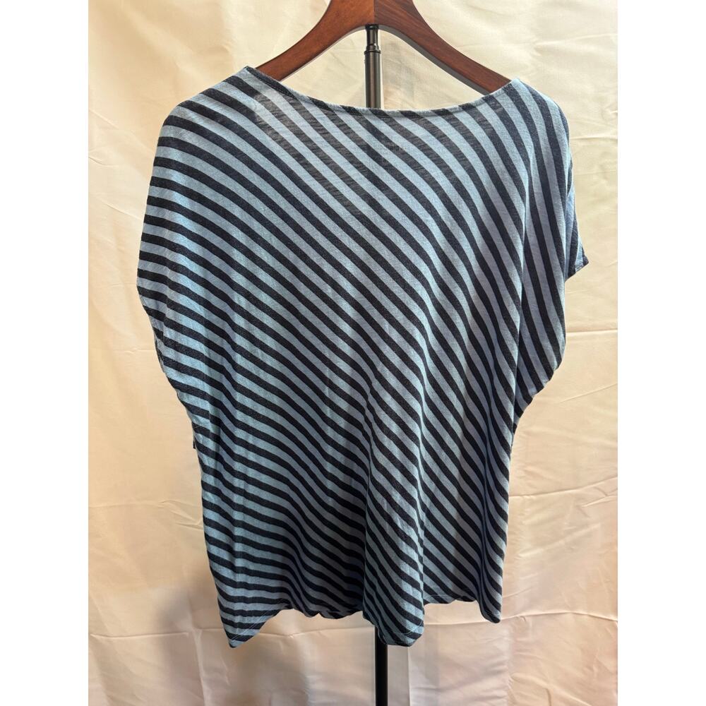 Liz Claiborne Women’s 2X Tee Cap Sleeves Blue Black Stripes Ruffled